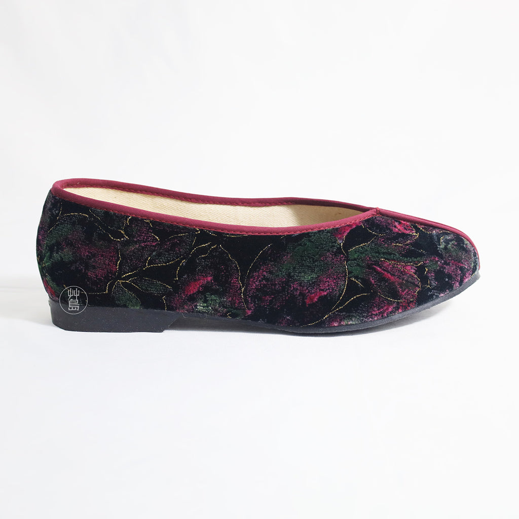 Oriental Beauty Embroidered shoes