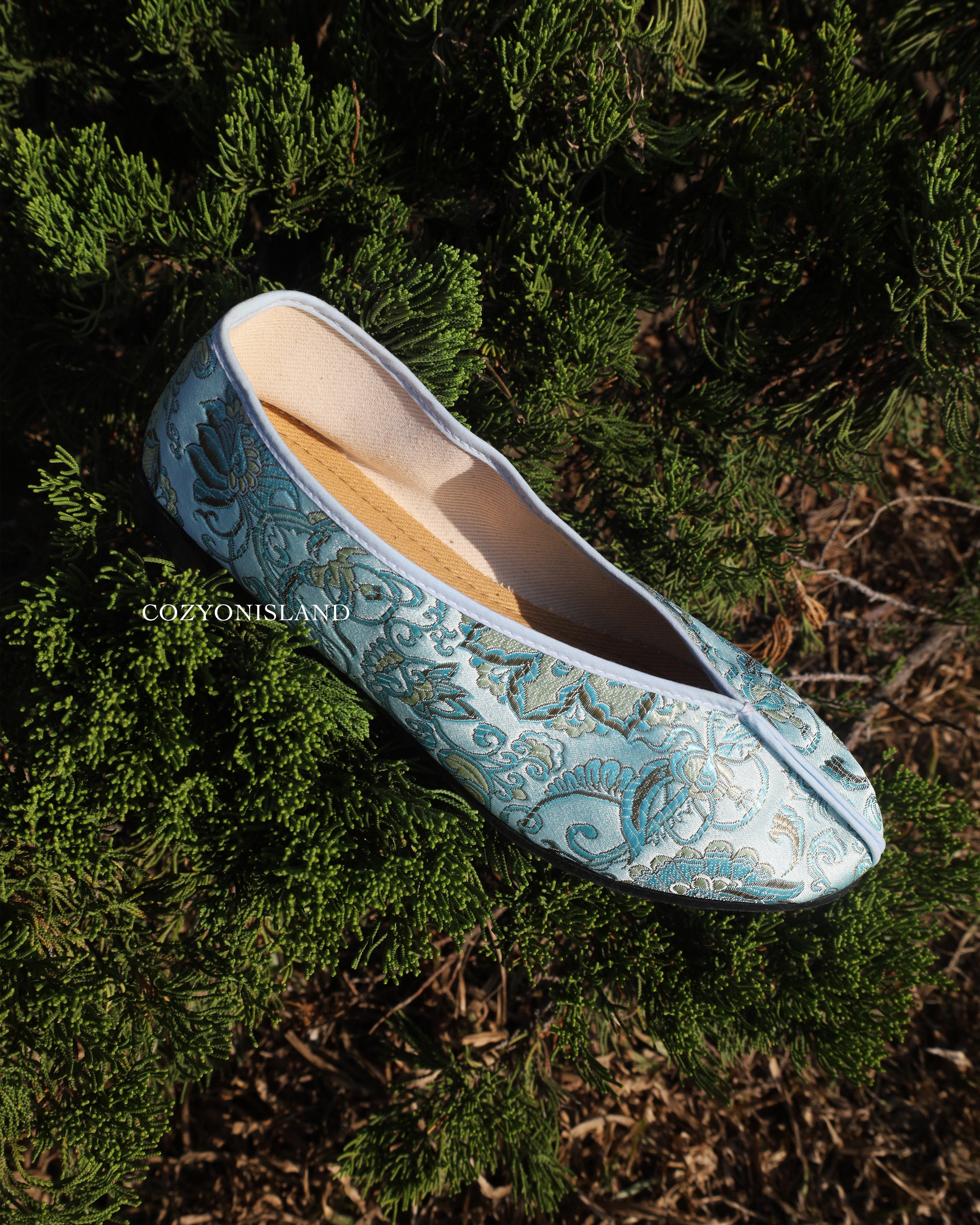 Blossom Reverie Embroidered shoes